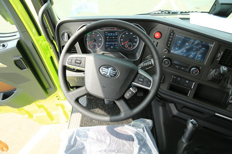 一汽解放 J7重卡 基本型 550马力 6X4 国五万博体育app下载入口(嫩芽绿)(CA4250P77K25T1E5)