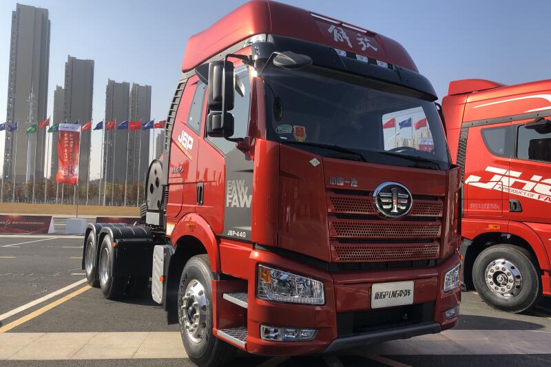 一汽解放 J6P重卡 440马力 6×4 国六LNG万博体育app下载入口
（CA4250P66M25T1E6）