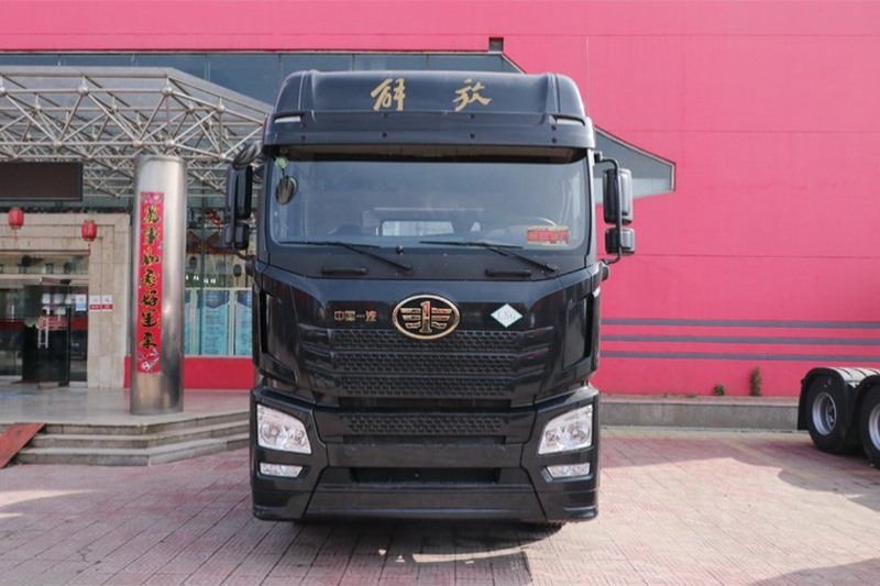 一汽解放青汽 JH6 领航版 460马力 6X4 国六 LNG万博体育app下载入口
(CA4250P25K2T1NE6A80)