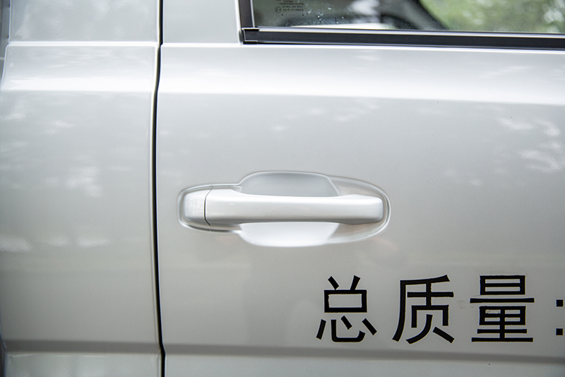 新龙马汽车 启腾N60 116马力 4×2 国六 栏板载货车 标准型（FJ1030BAC2）