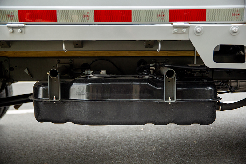 新龙马汽车 启腾N60 116马力 4×2 国六 栏板载货车 基本型（FJ1030BAC2）