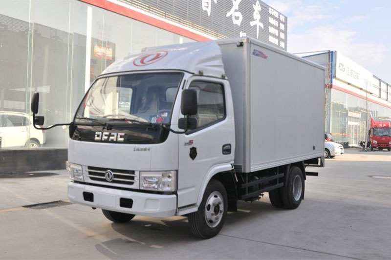 东风多利卡 D5锐能版 125马力 4×2 国六4米单排厢式轻卡(EQ5030XXY3CQDFAC)