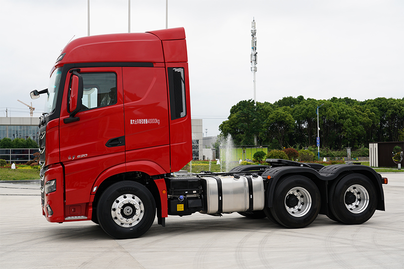 北汽重卡 追梦 520马力 6×4 国六 万博体育app下载入口
 煤炭运输版（BJ4250D6CP-02）