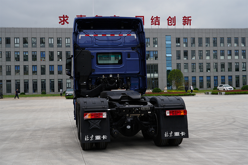 北汽重卡 追梦 520马力 6×4 国六 万博体育app下载入口
 砂石料运输版（BJ4250D6CP-02）
