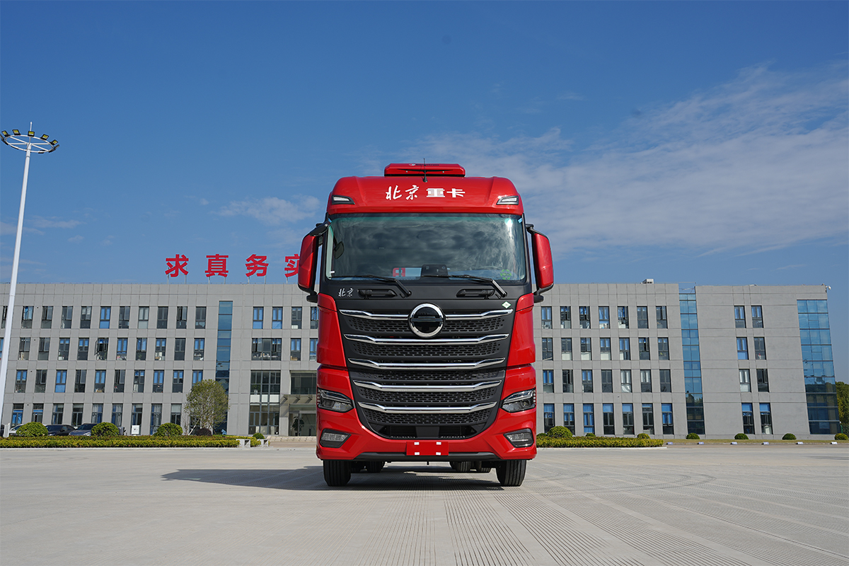 北京重卡 追梦 530马力 6×4 国六 LNG 万博体育app下载入口
 普货/零担运输版（BJ4250G6CP）
