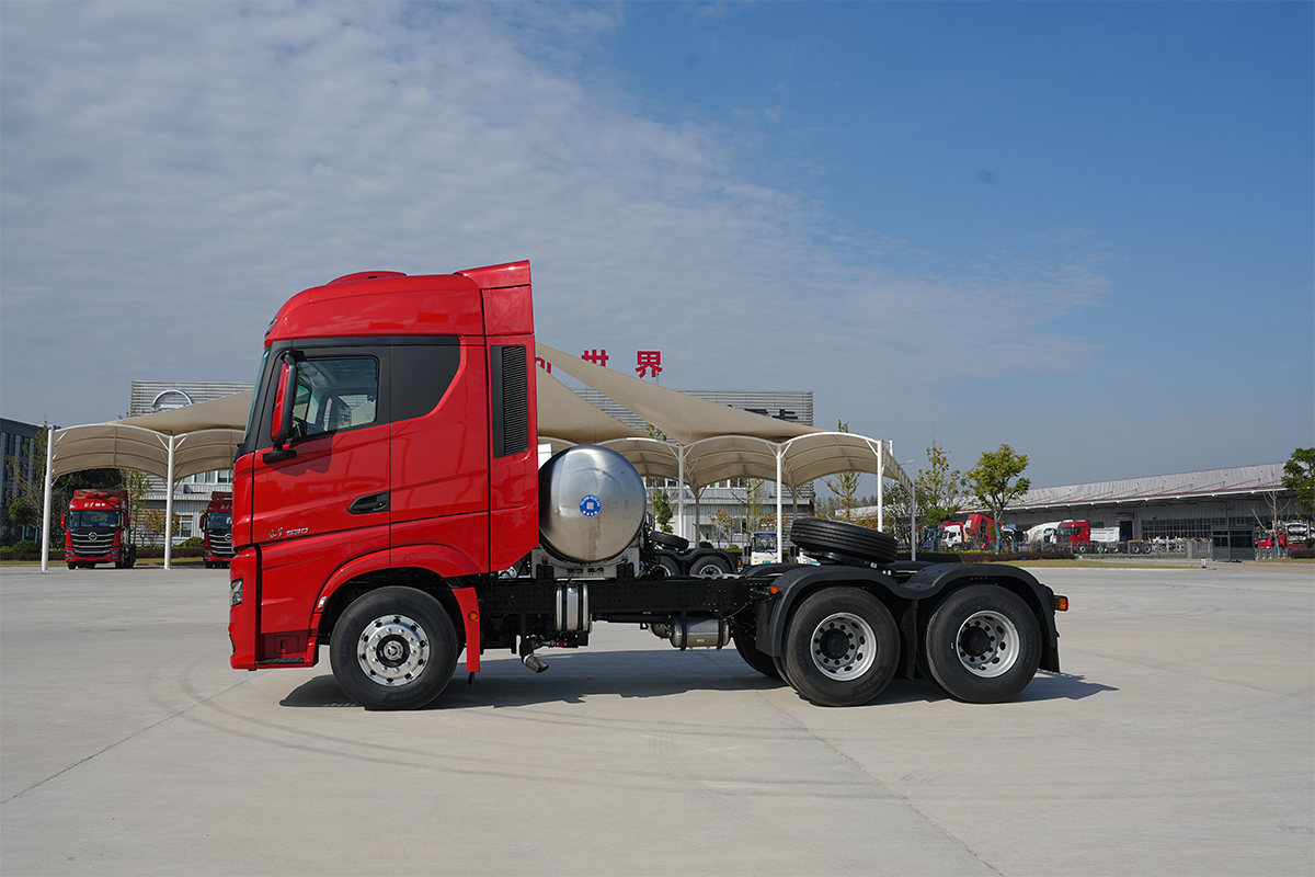 北京重卡 追梦 530马力 6×4 国六 LNG 万博体育app下载入口
 普货/零担运输版（BJ4250G6CP）