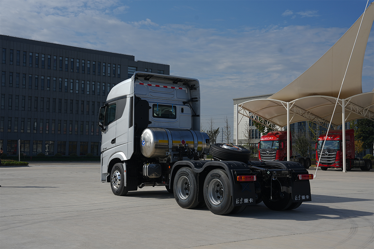 北京重卡 追梦 500马力 6×4 国六 LNG 万博体育app下载入口
 煤炭运输版（BJ4250G6CP）